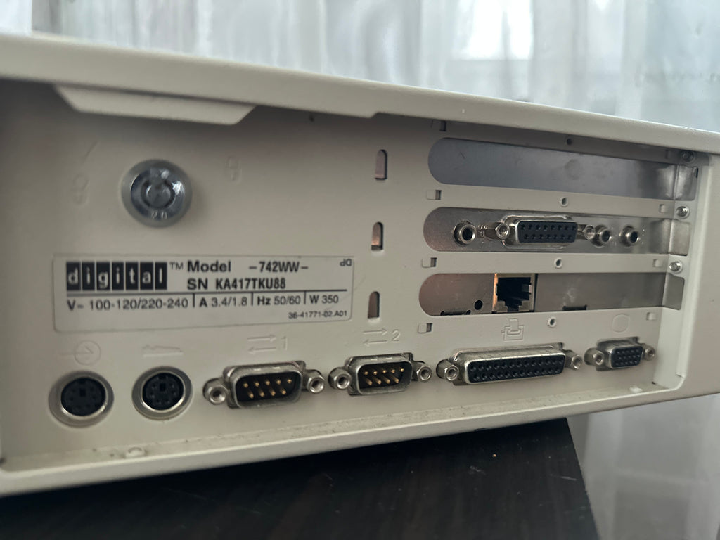 DEC LPv+ 433sx (486SX CPU)