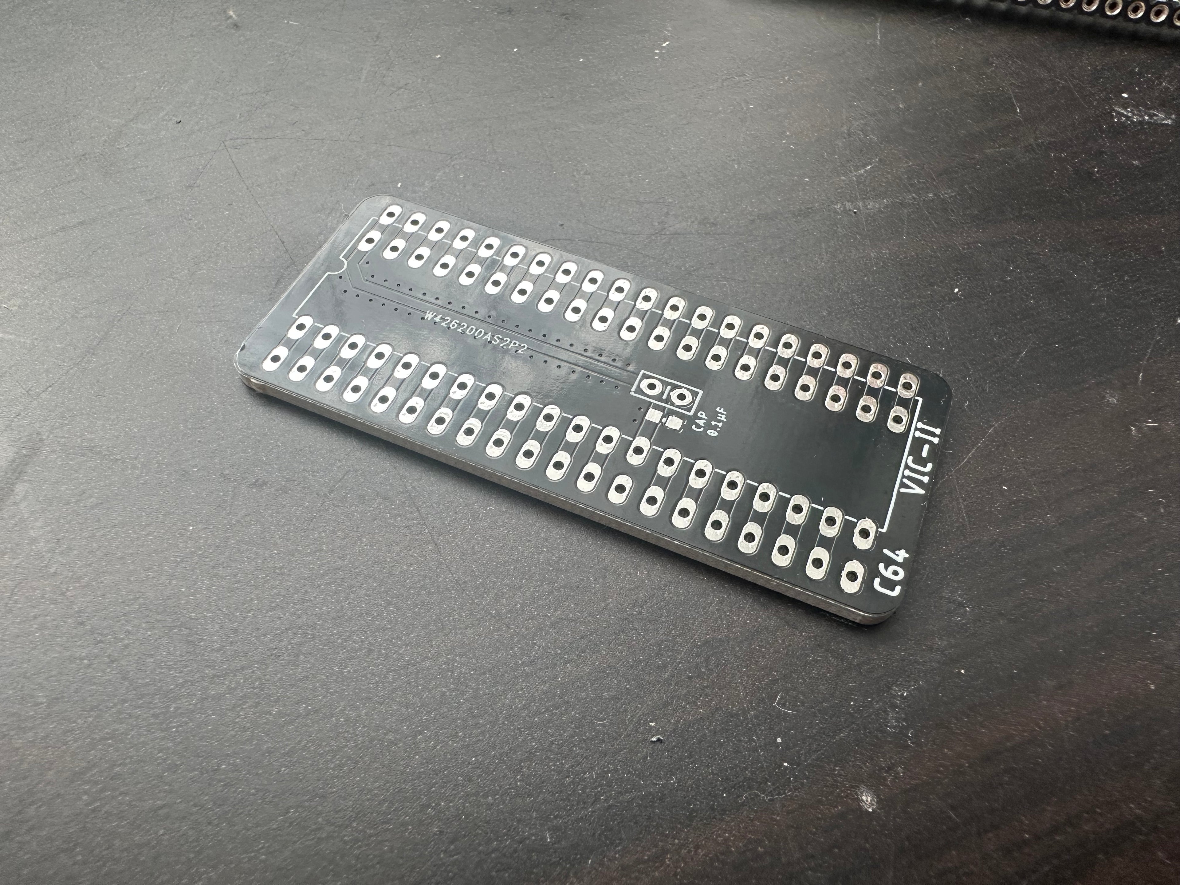 Commodore C64 VIC-II Adapter