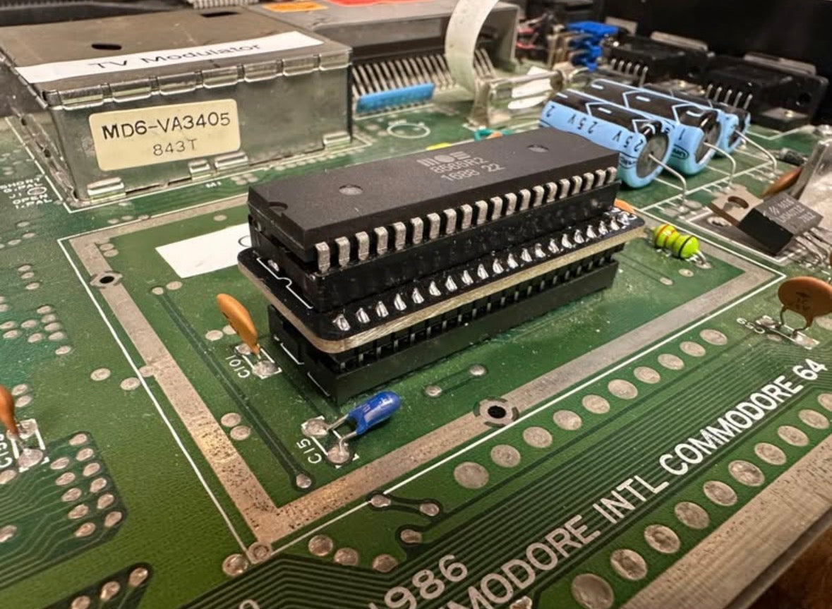 Commodore C64 VIC-II Adapter