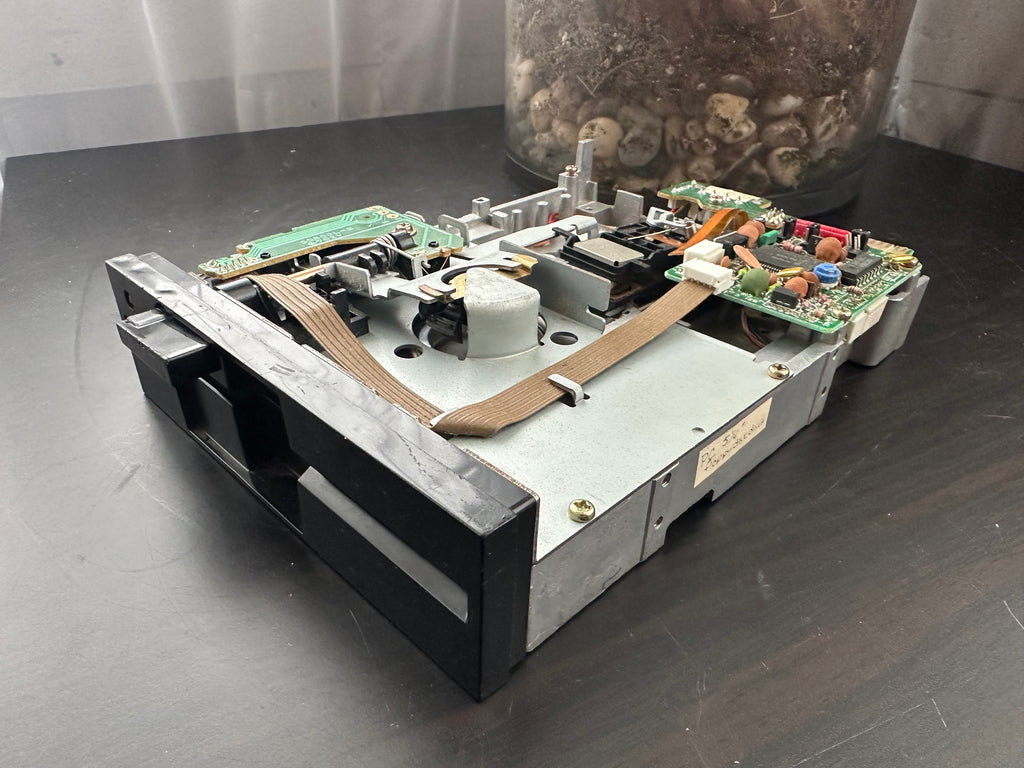 5.25" Floppy Drive (generic)