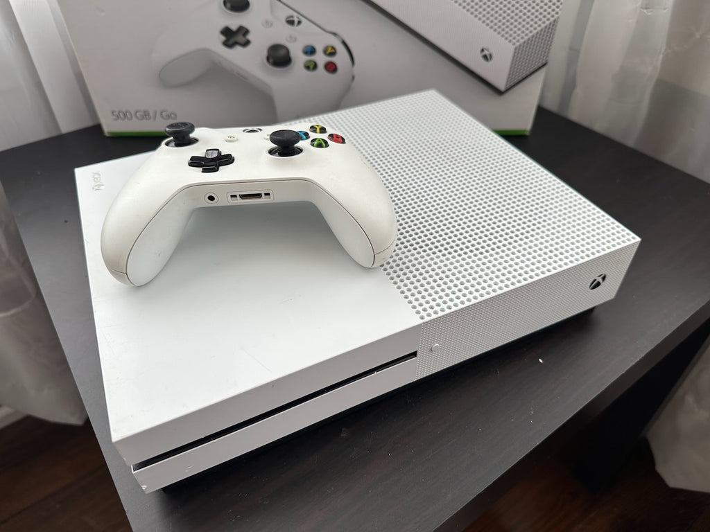 XBox One S 500GB with Game (complete in box, refurbished)
