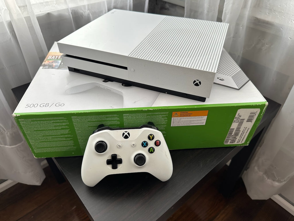 XBox One S 500GB with Game (complete in box, refurbished)