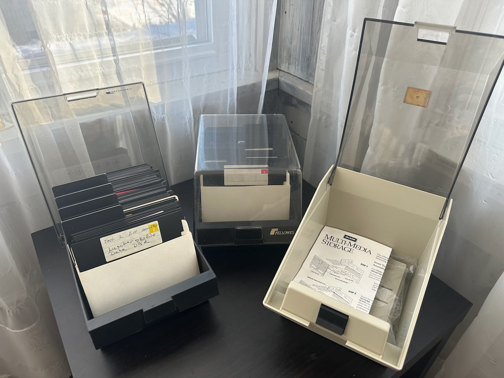 5.25" Floppy Disk Caddy (unbranded)