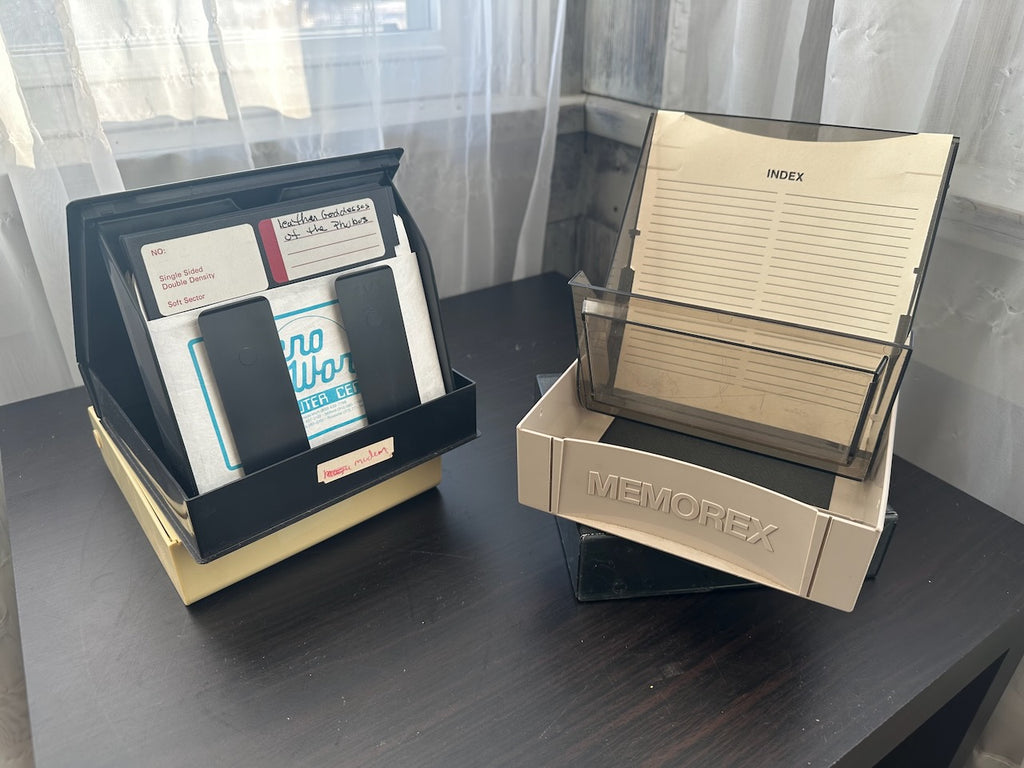 5.25" Floppy Disk Holder (unbranded)