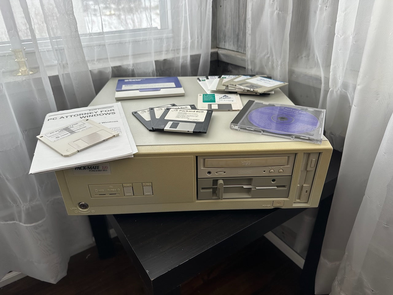 Packard Bell PB55 Legend 520sx (386SX CPU)